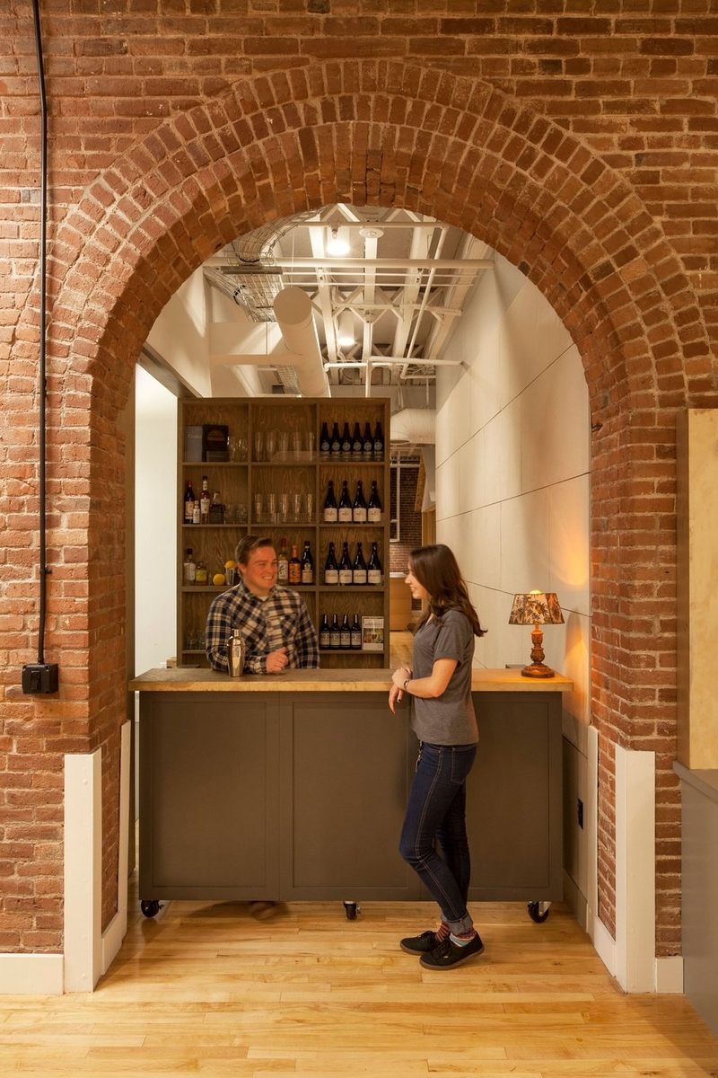 Airbnb CX Hub Offices - Portland | Office Snapshots