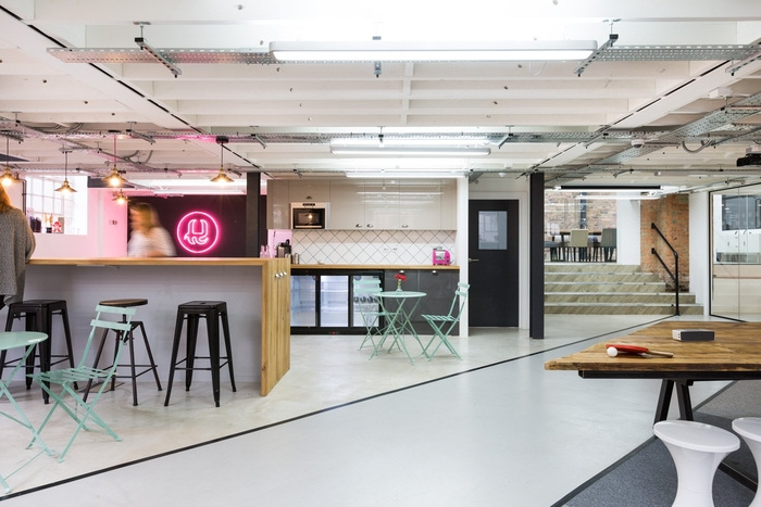 Pink Squid Offices - London - 1