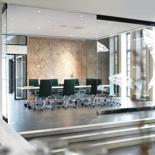 Sola Conference Chair - 0