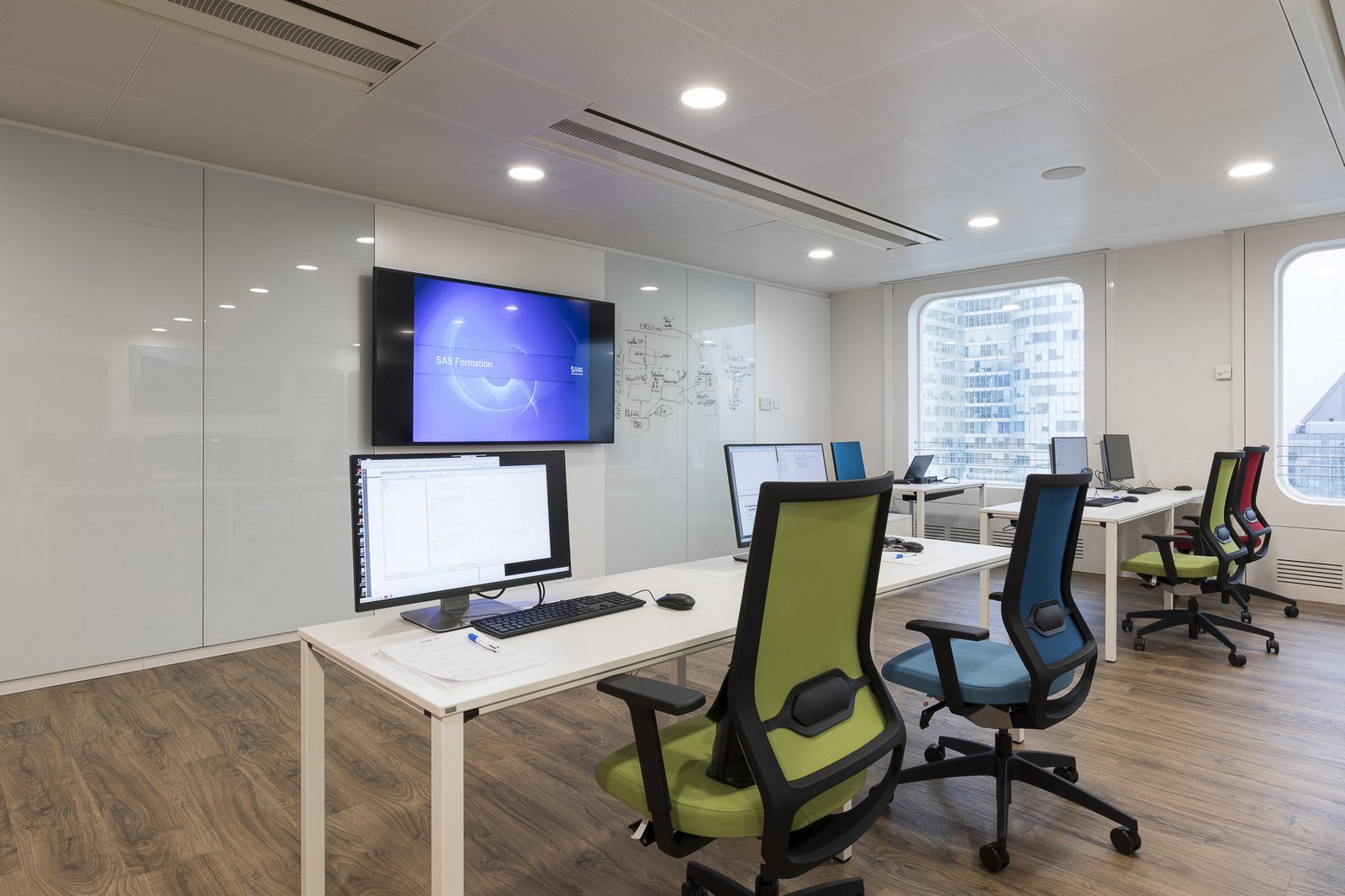 SAS Offices - Paris | Office Snapshots