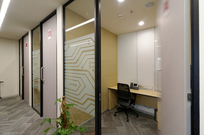 Mentor Graphics Offices - Bangalore - 13
