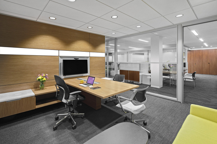 Corporate Interiors WorkLife Studio Offices - Wayne - 8