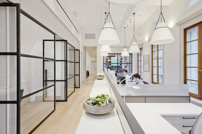 Financial Services Company Offices - New York City - 10