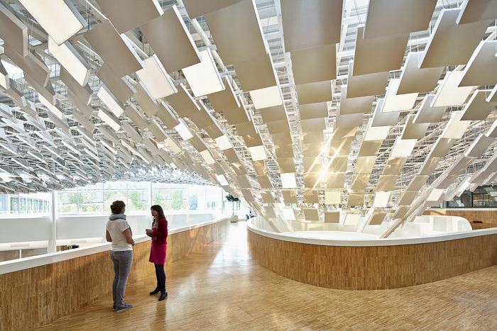 Draw Overcoat Impossible Philips Lighting Offices - Eindhoven | Office Snapshots