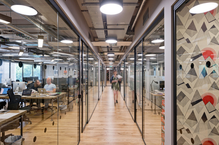WeWork Devonshire Square Coworking Offices - London - 4