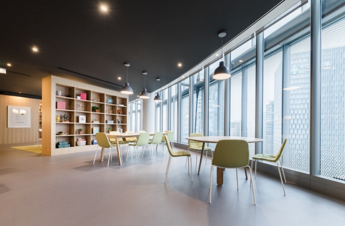 SPACES Coworking Offices - Shanghai Tower - 18