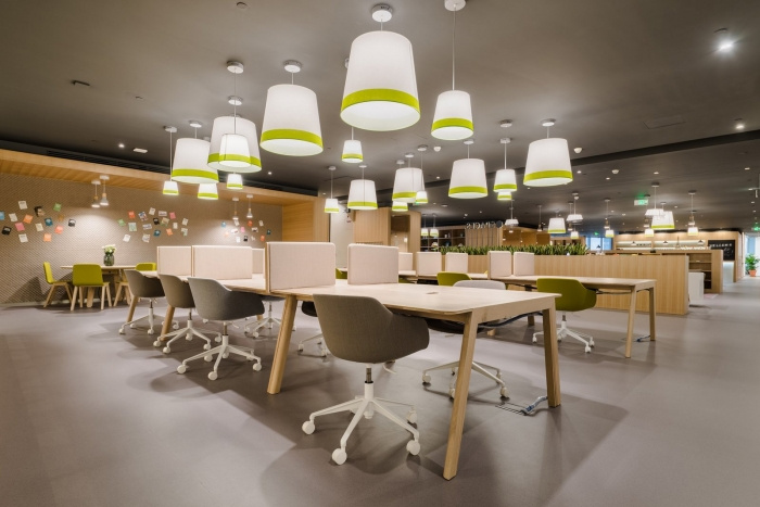 SPACES Coworking Offices - Shanghai Tower - 20