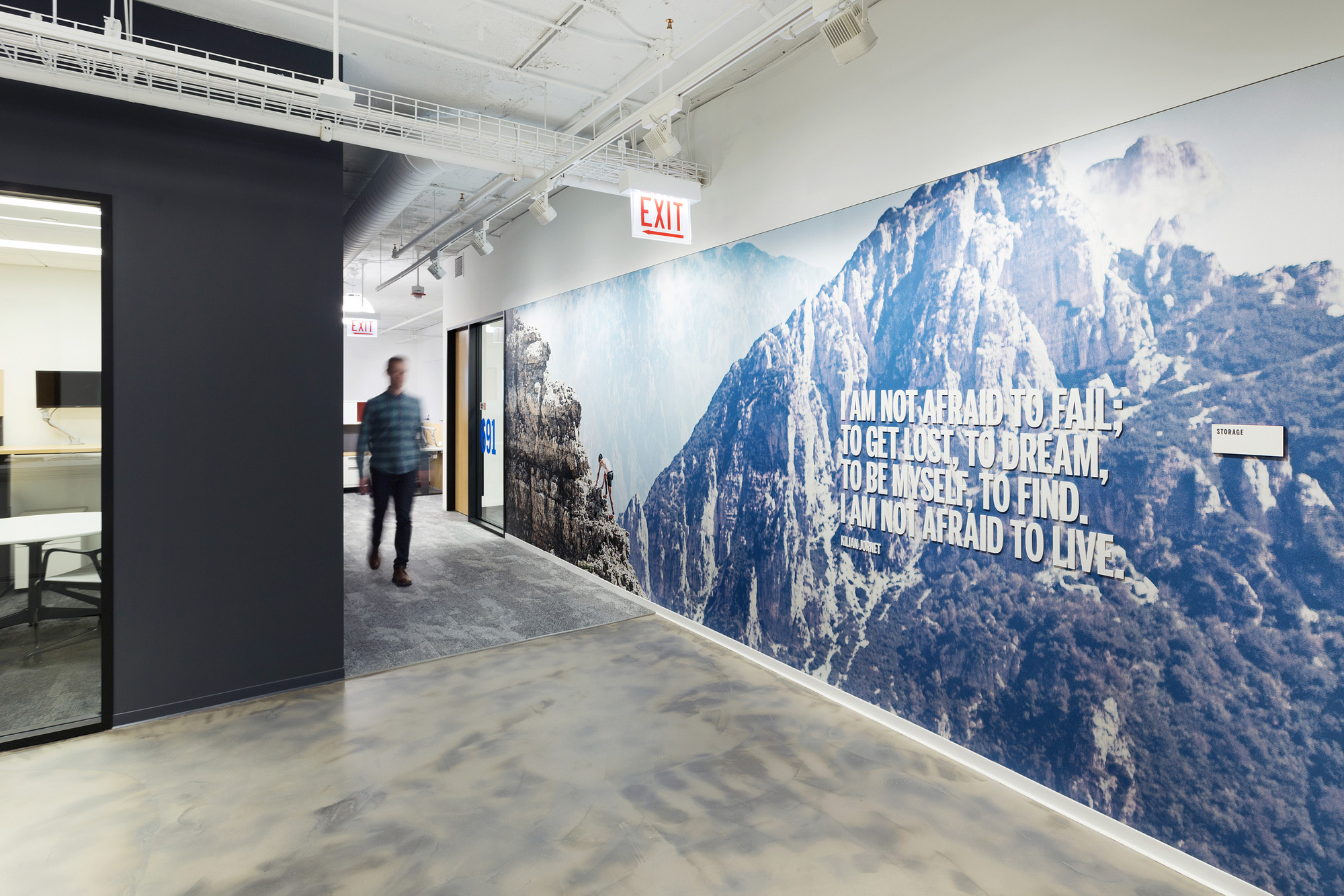 Wilson Sporting Goods Offices Chicago Office Snapshots