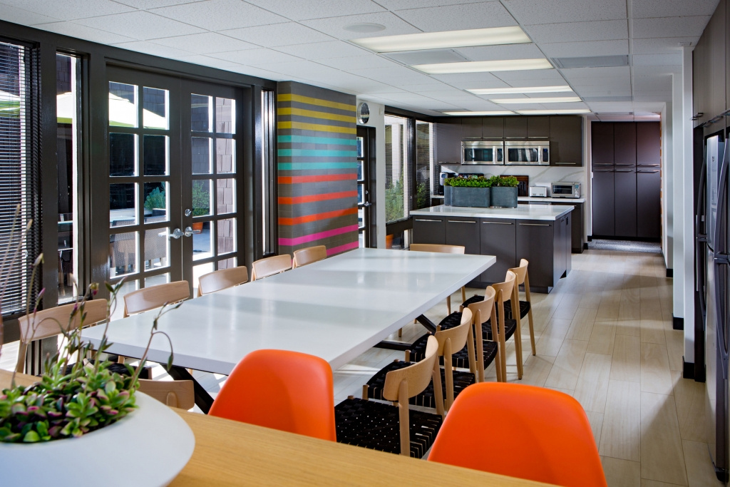 CDC Designs Offices - Costa Mesa | Office Snapshots