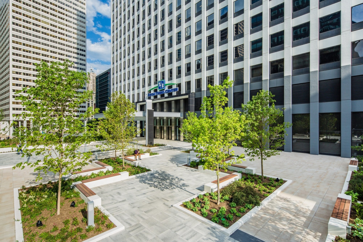 Deutsche Asset Management, RREEF Property Trust Offices Chicago