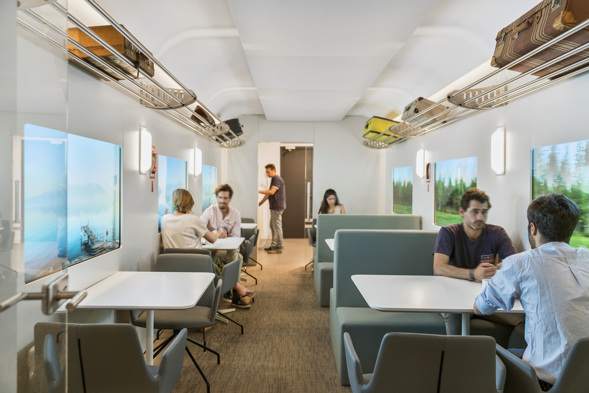 Tech Company Innovation Hub - Madrid | Office Snapshots