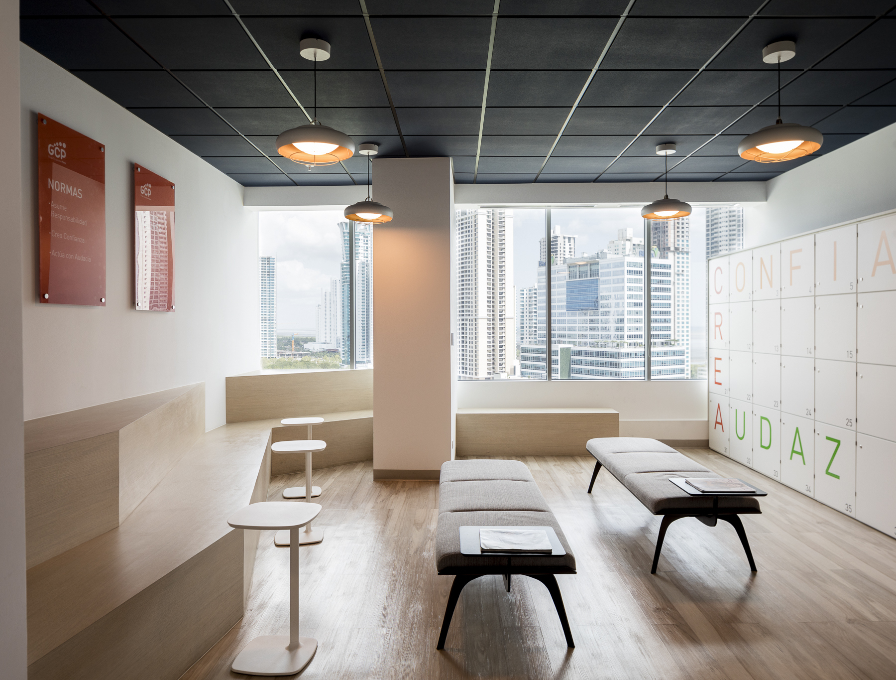 Grupo Corporativo Pérez Offices Panama City Office Snapshots