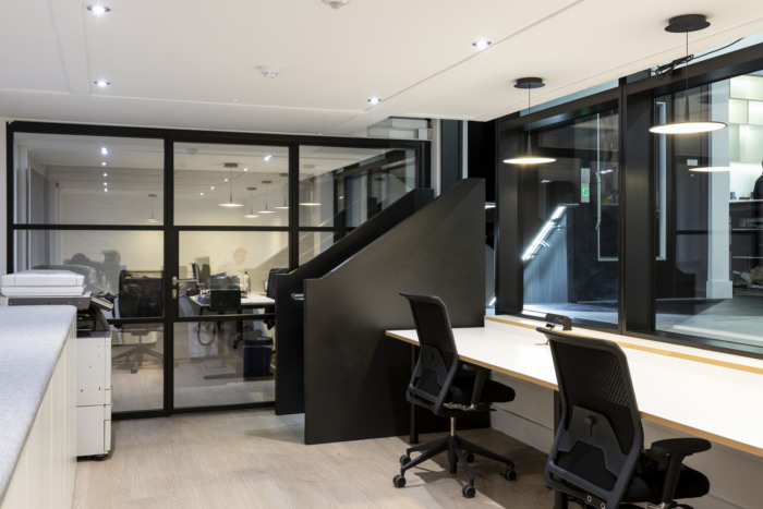Schüco Offices and Showroom - London - 7