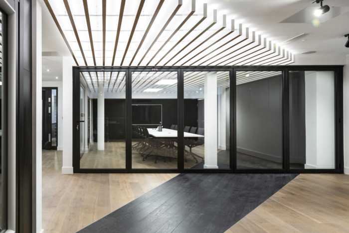 Schüco Offices and Showroom - London - 10