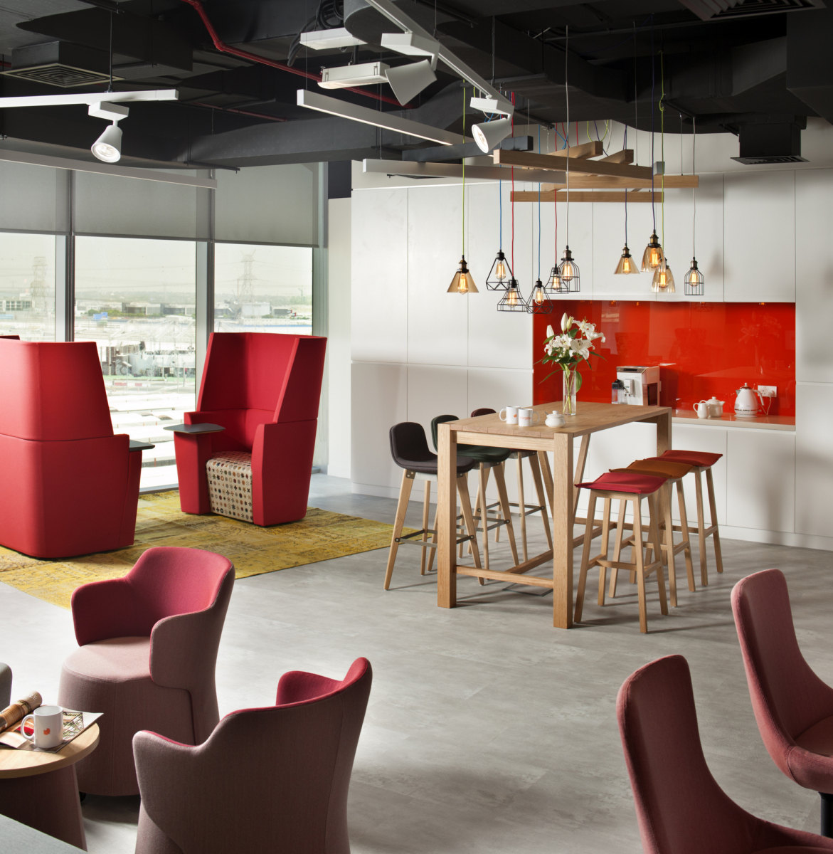 Orangebox Smartworking Offices and Showroom - Dubai | Office Snapshots