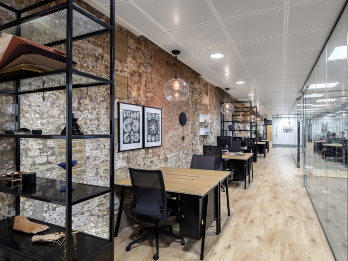 Central Working Victoria Coworking Offices – London - 12