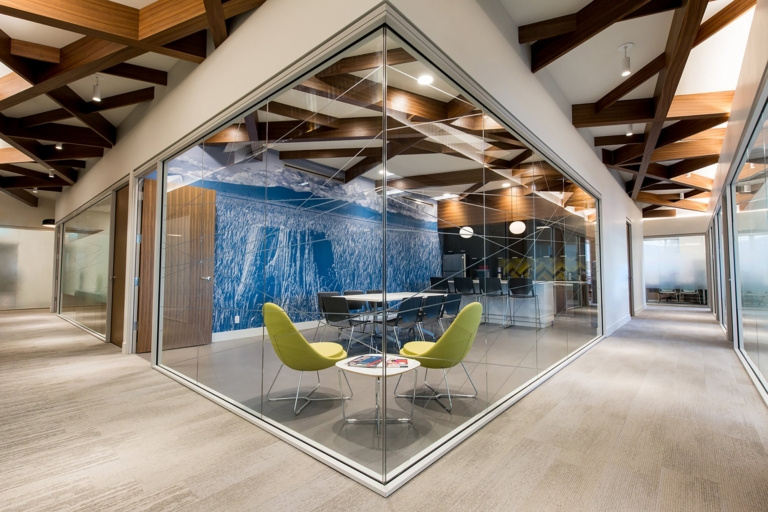 Ivanhoe Cambridge's Tsawwassen Mills Offices Tsawwassen Office Snapshots