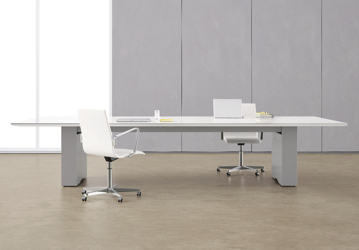 Nucraft flow online conference table