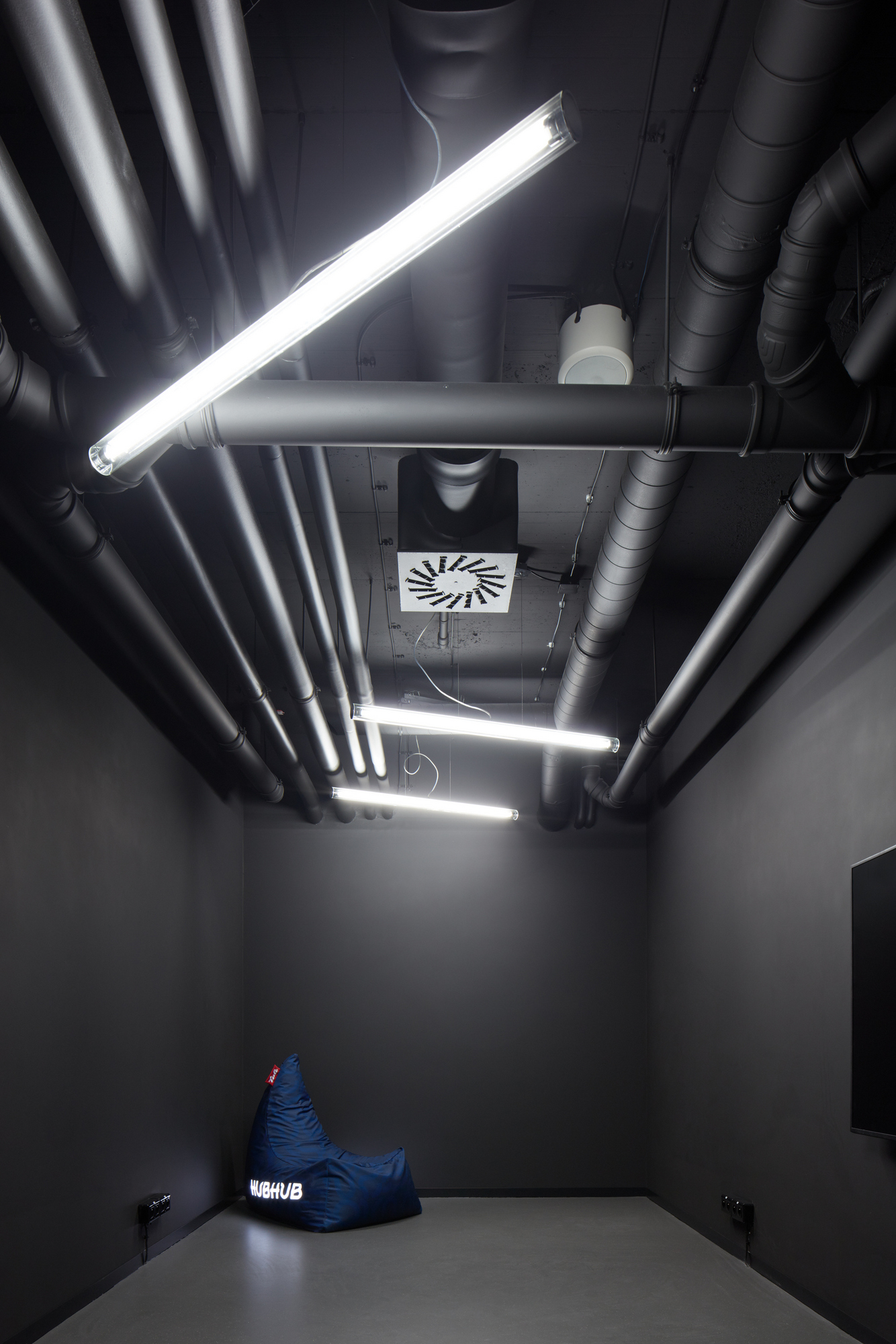 HubHub Offices Prague Office Snapshots