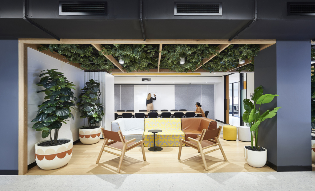 Raine & Horne Offices Sydney Office Snapshots