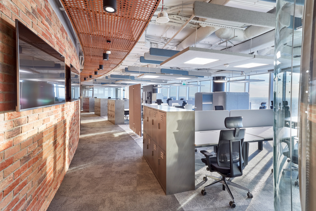 HL Tech Offices - Warsaw | Office Snapshots