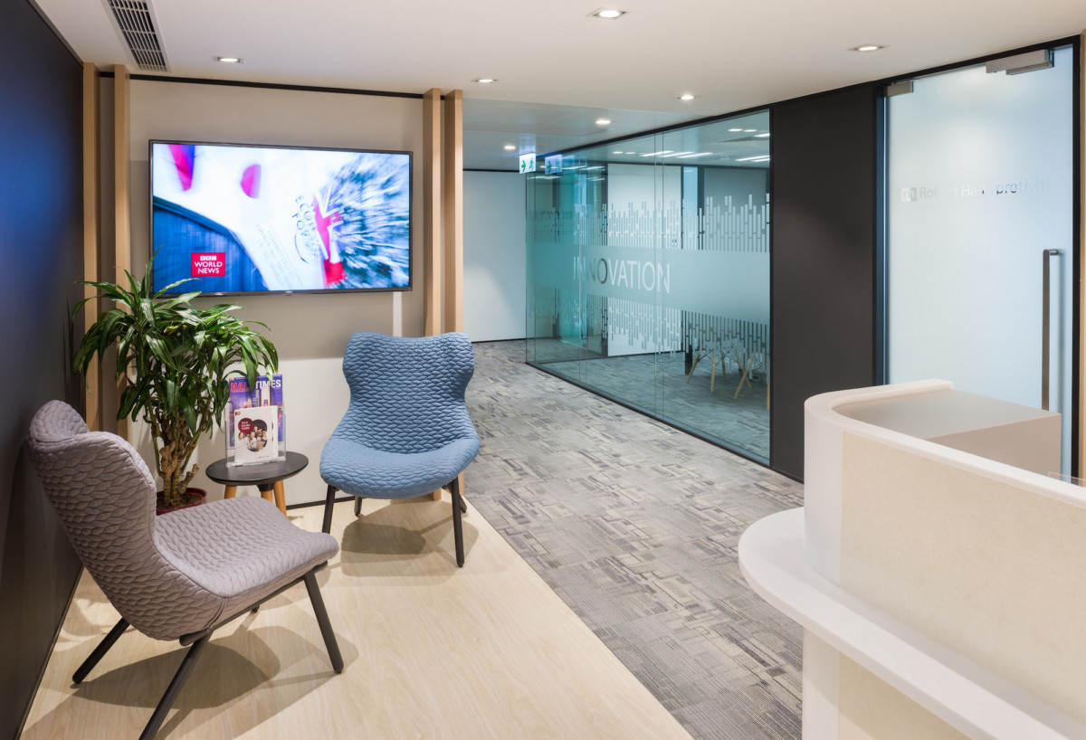 Robert Half Protiviti Offices - Hong Kong | Office Snapshots