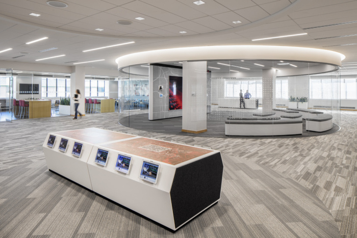 Rockwell Automation Customer Experience Center & Lobby Renovation - Milwaukee - 10