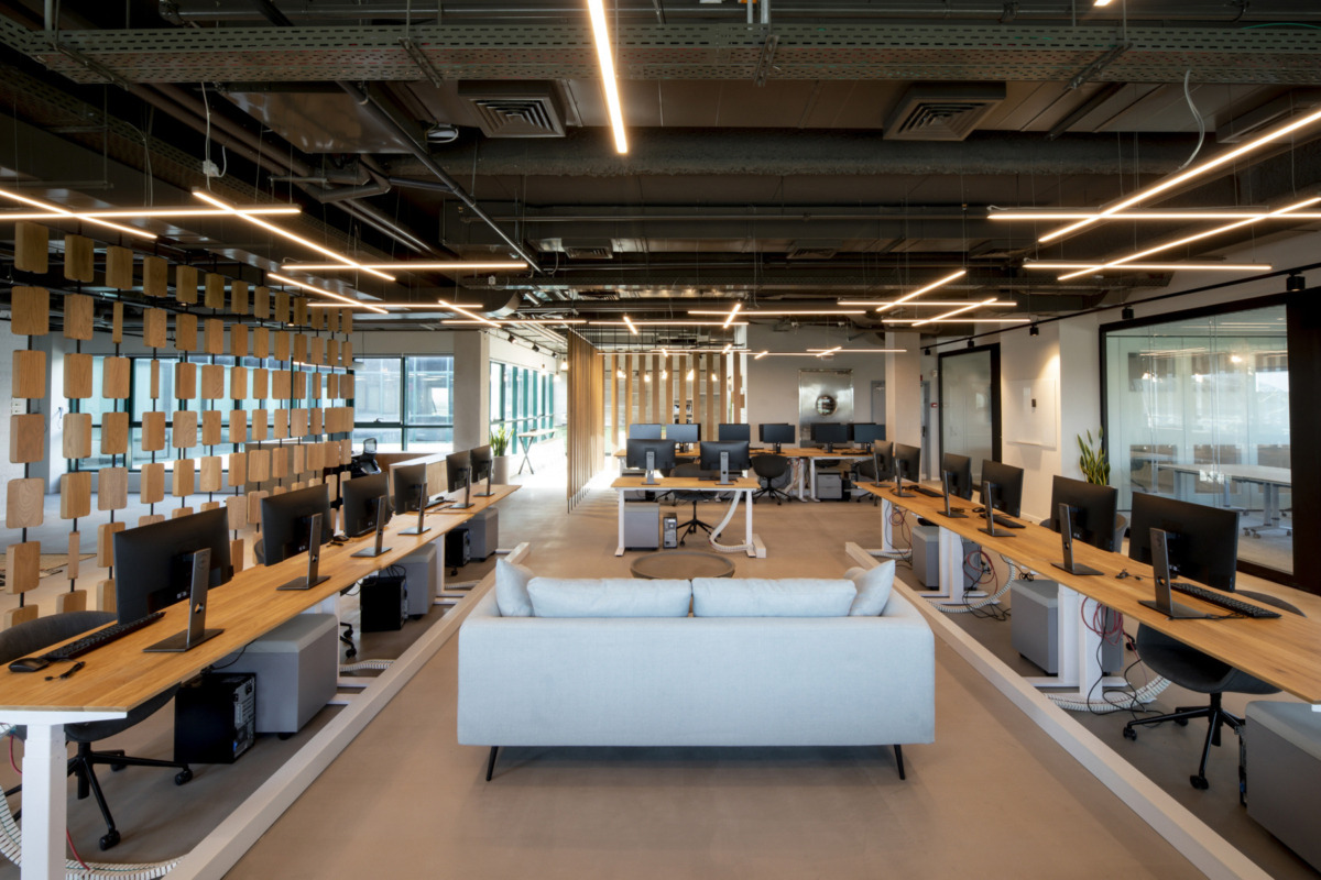 Confidential Electronic Component Distribution Company Offices Petah