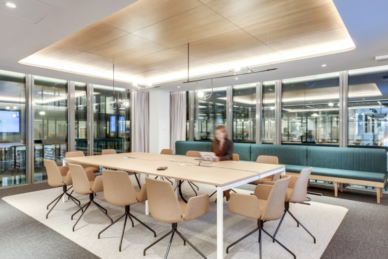 Estée Lauder Offices Paris Office Snapshots