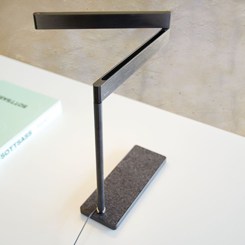 Sanna Lightbar by Teknion