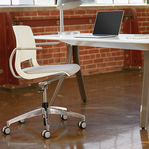 Variable by Teknion