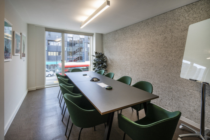 x+why Coworking Offices - London - 12