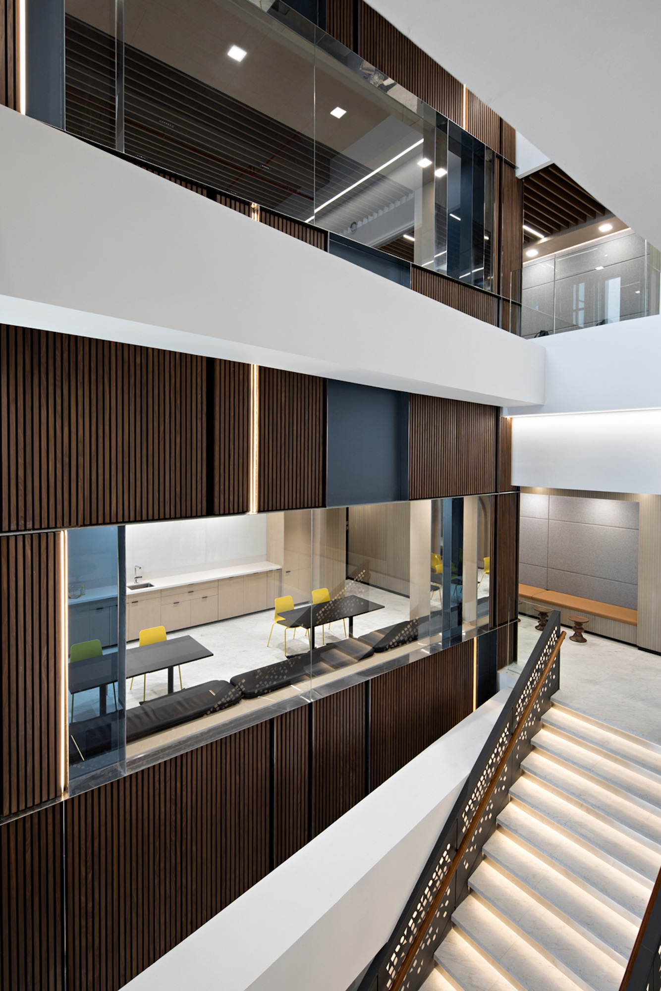 Gunung Sewu Group Offices - Jakarta | Office Snapshots