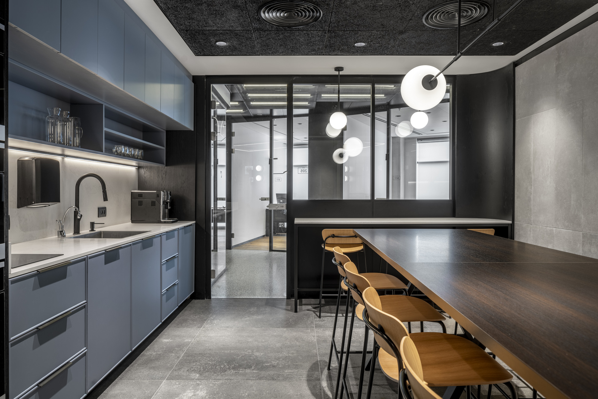 B.S.R. Group Offices - Tel Aviv | Office Snapshots