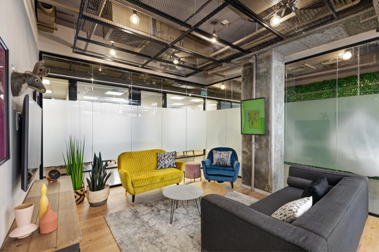 Click Logiq Offices - Tel Aviv | Office Snapshots