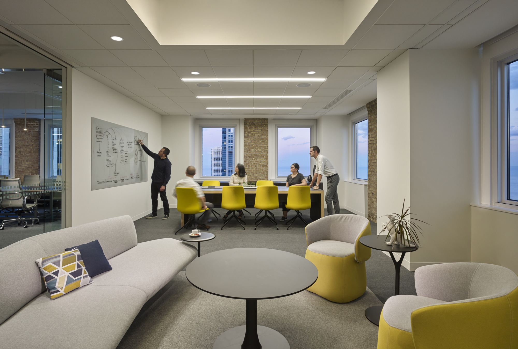 Sheehan Nagle Hartray Architects Offices - Chicago | Office Snapshots