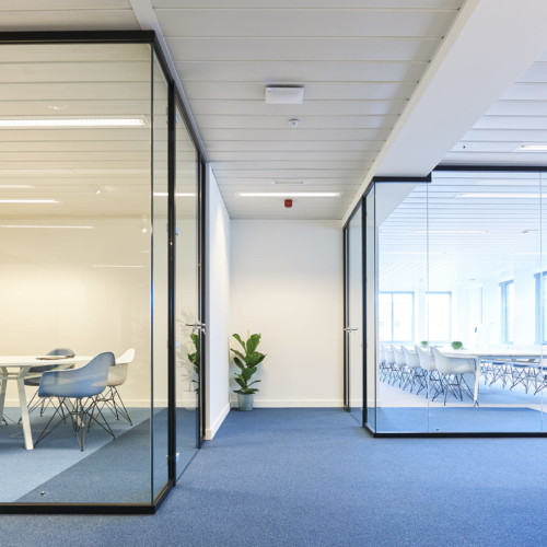 Glass Slim by Line Systems