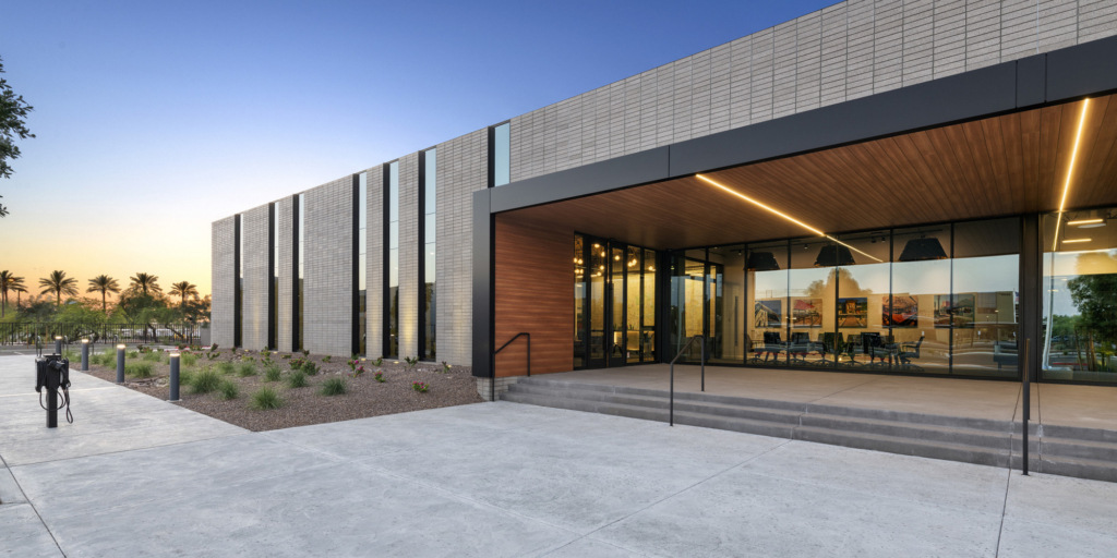 LGE Design Build Offices - Phoenix | Office Snapshots