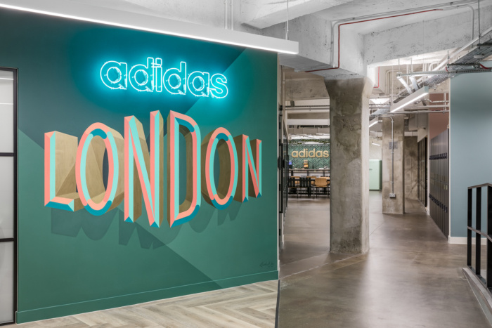 Confrontar Selección conjunta Canoa Adidas office design | Office Snapshots