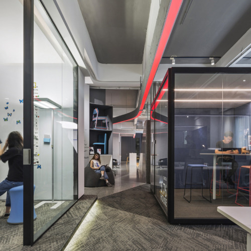 recent lightspace Offices and Showroom – Guangzhou office design projects