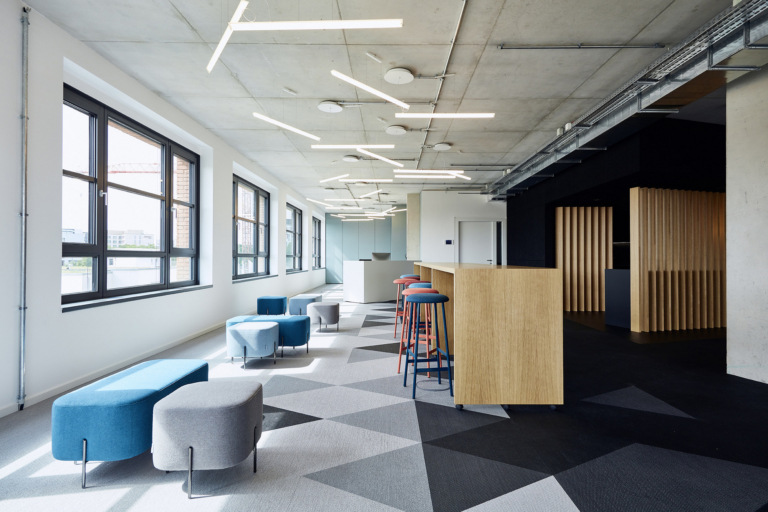 SinnerSchrader Offices - Frankfurt | Office Snapshots