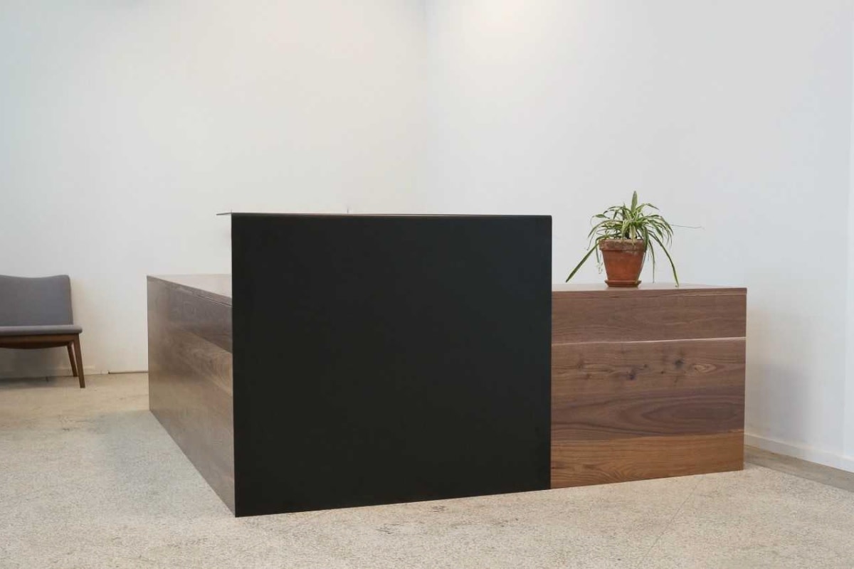 Icon Modern Custom Reception Desks | Office Snapshots