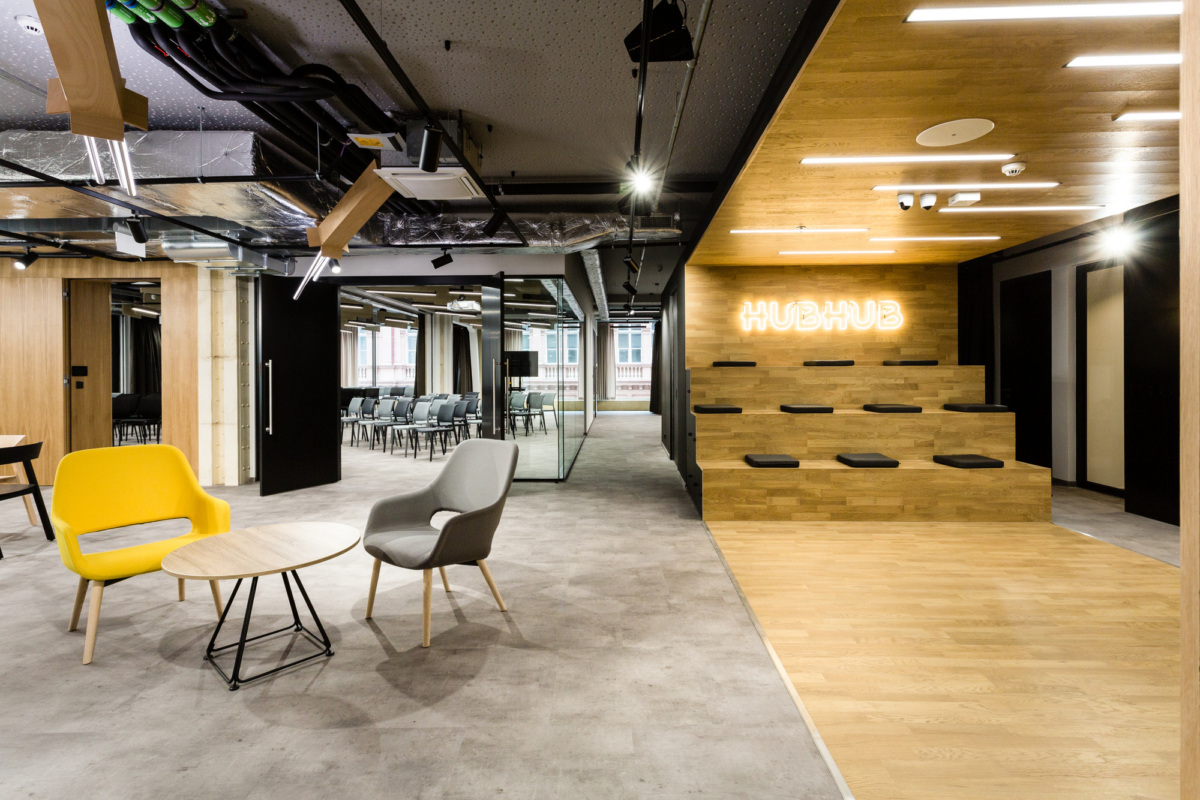 Jan Faukner | Photographer | Office Snapshots