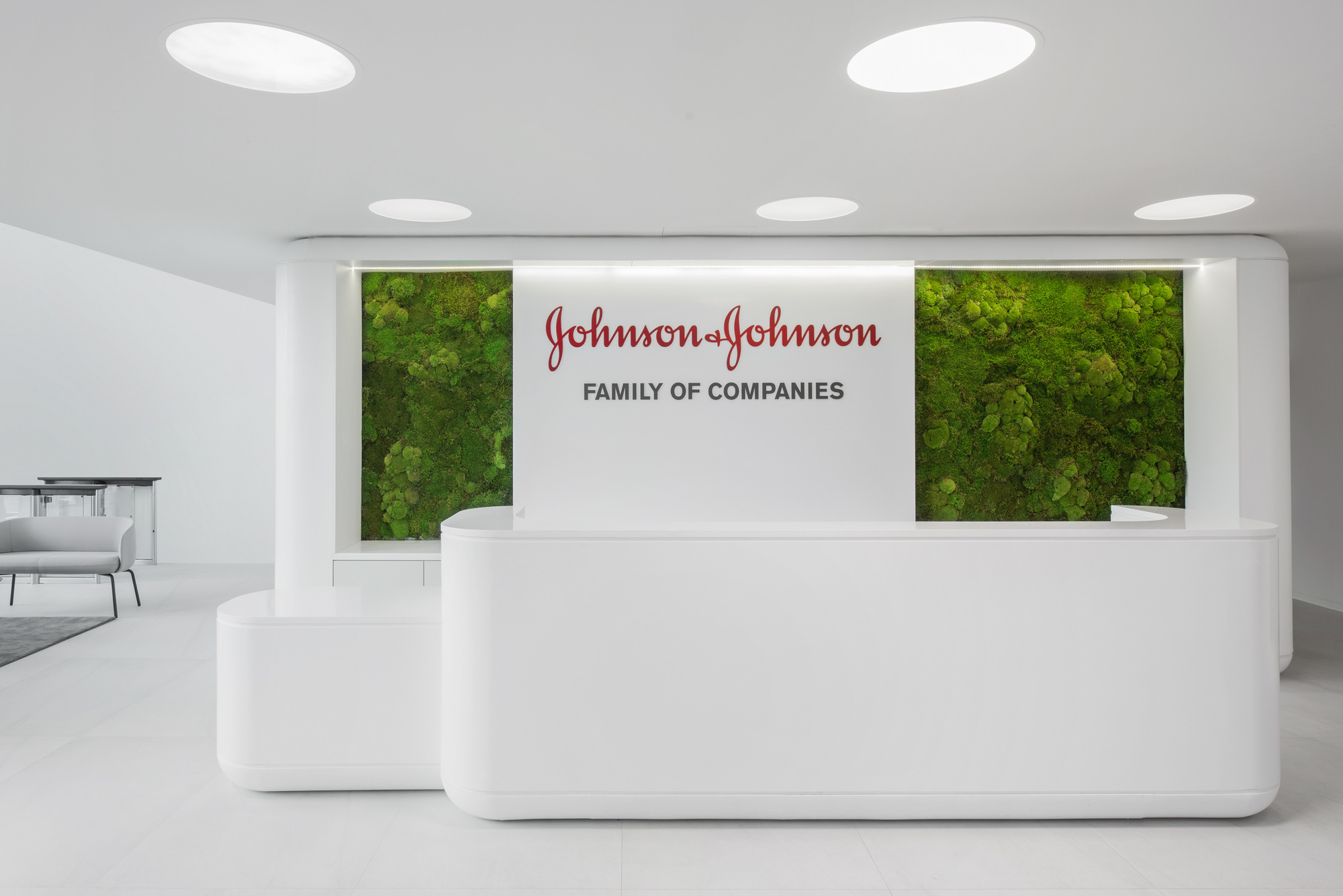Johnson & Johnson Offices Moscow Office Snapshots