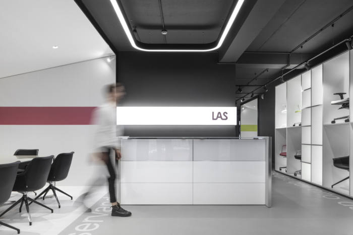 Las Mobili Showroom and Offices - Moscow - 1