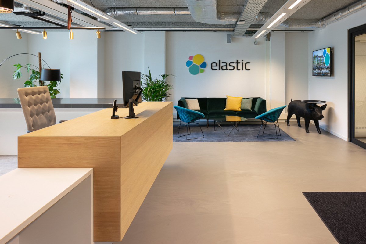 Elastic Email office