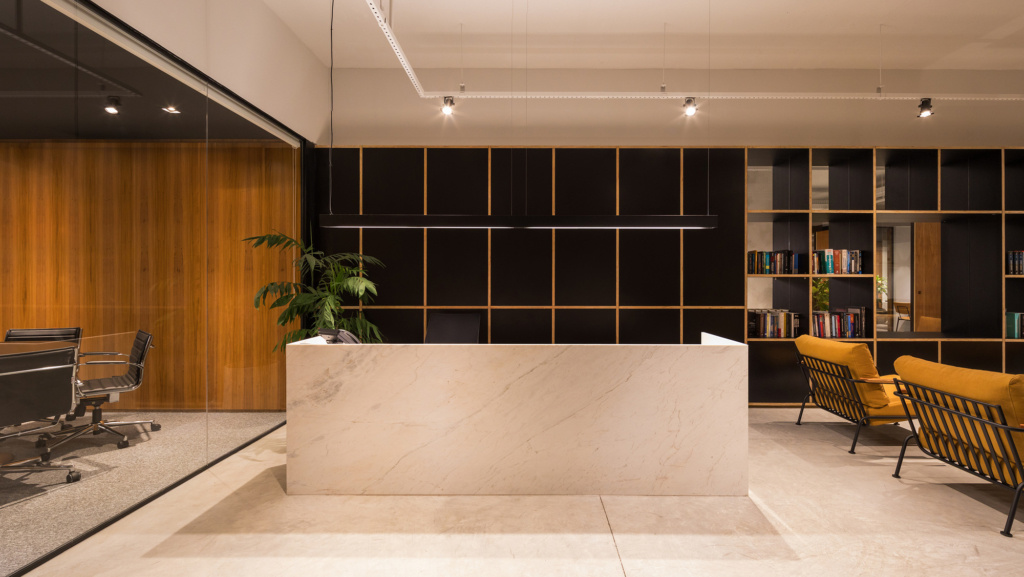 VLM|a Law Firm Offices - Curitiba | Office Snapshots