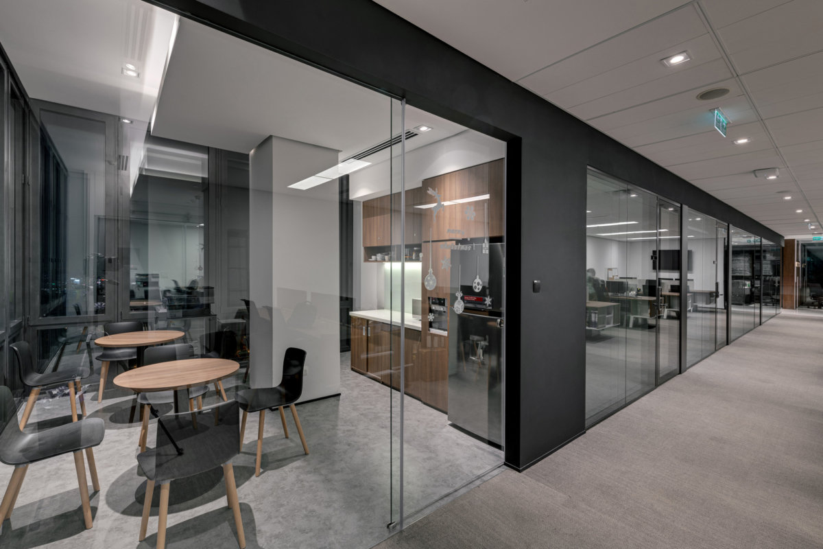 Vina Securities Offices Ho Chi Minh City Office Snapshots