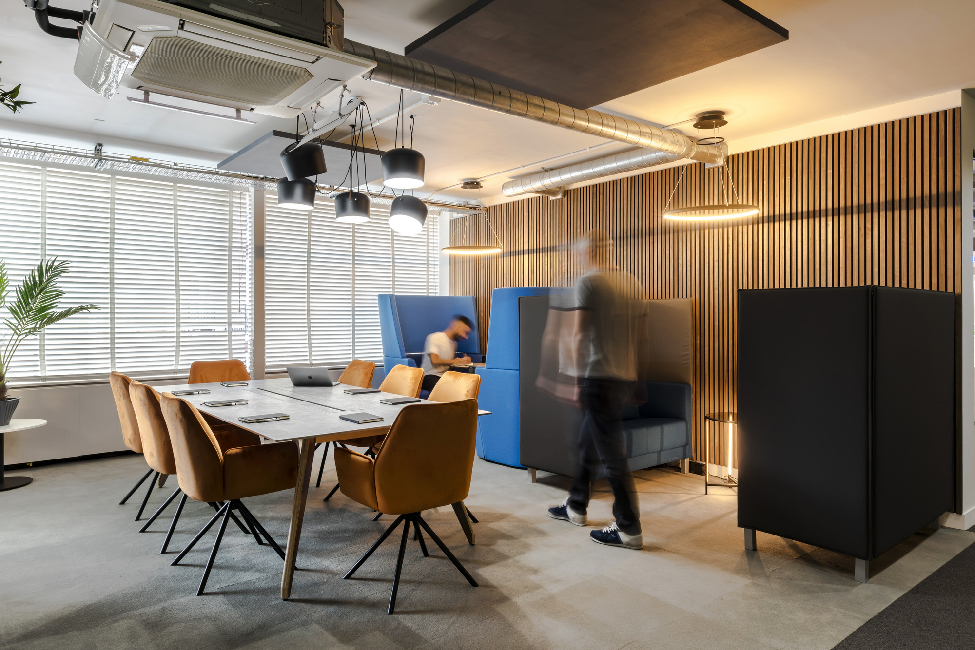 IDP Connect Offices London Office Snapshots