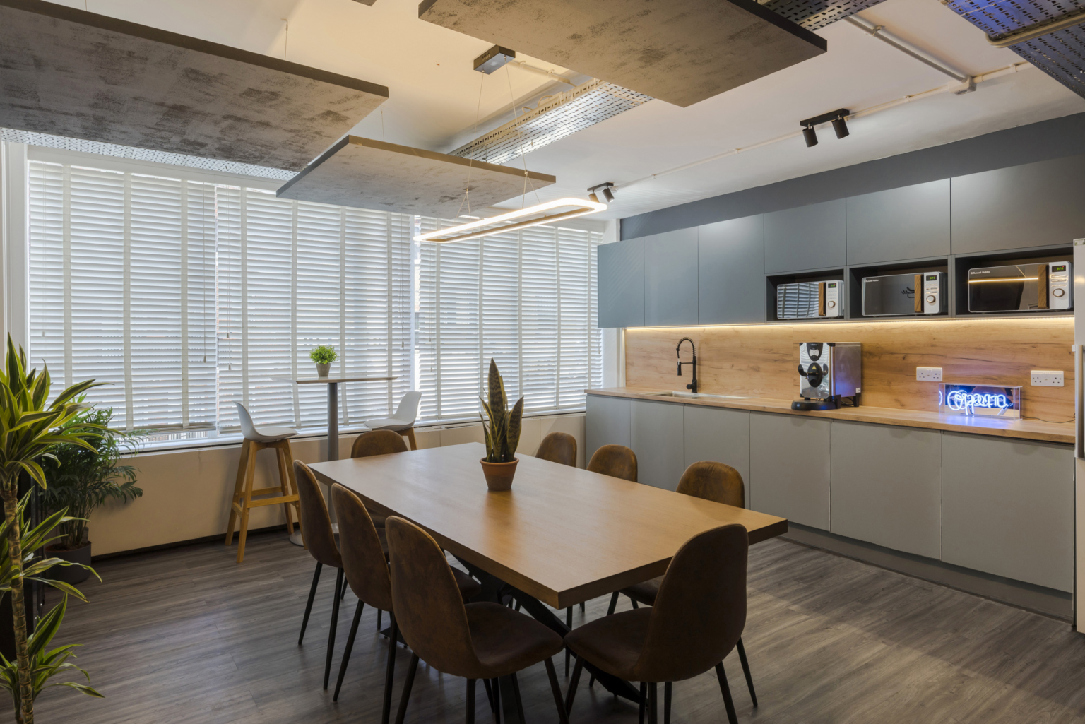 IDP Connect Offices - London | Office Snapshots